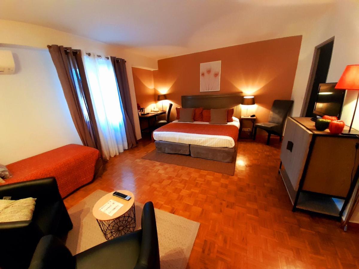 Le Fabian Des Baux Hotel ภายนอก รูปภาพ