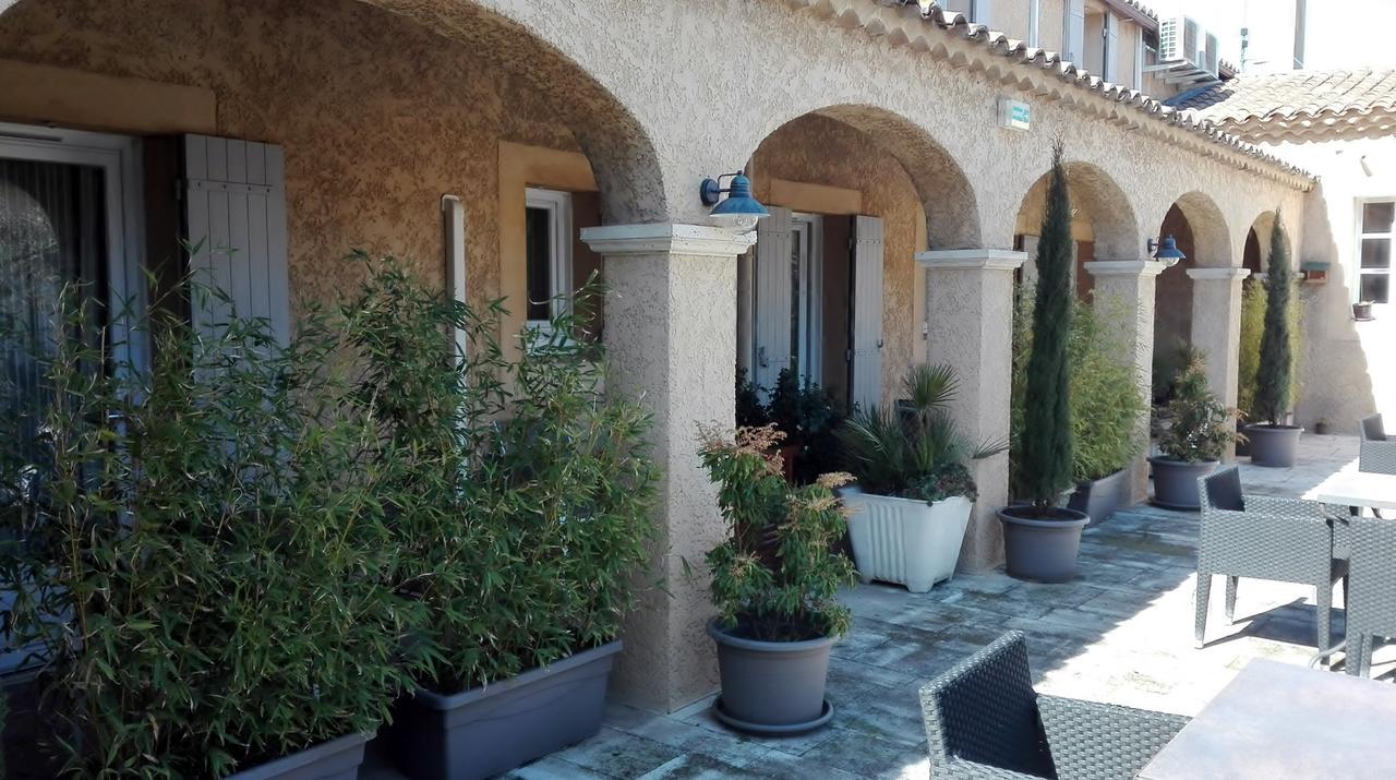 Le Fabian Des Baux Hotel ภายนอก รูปภาพ