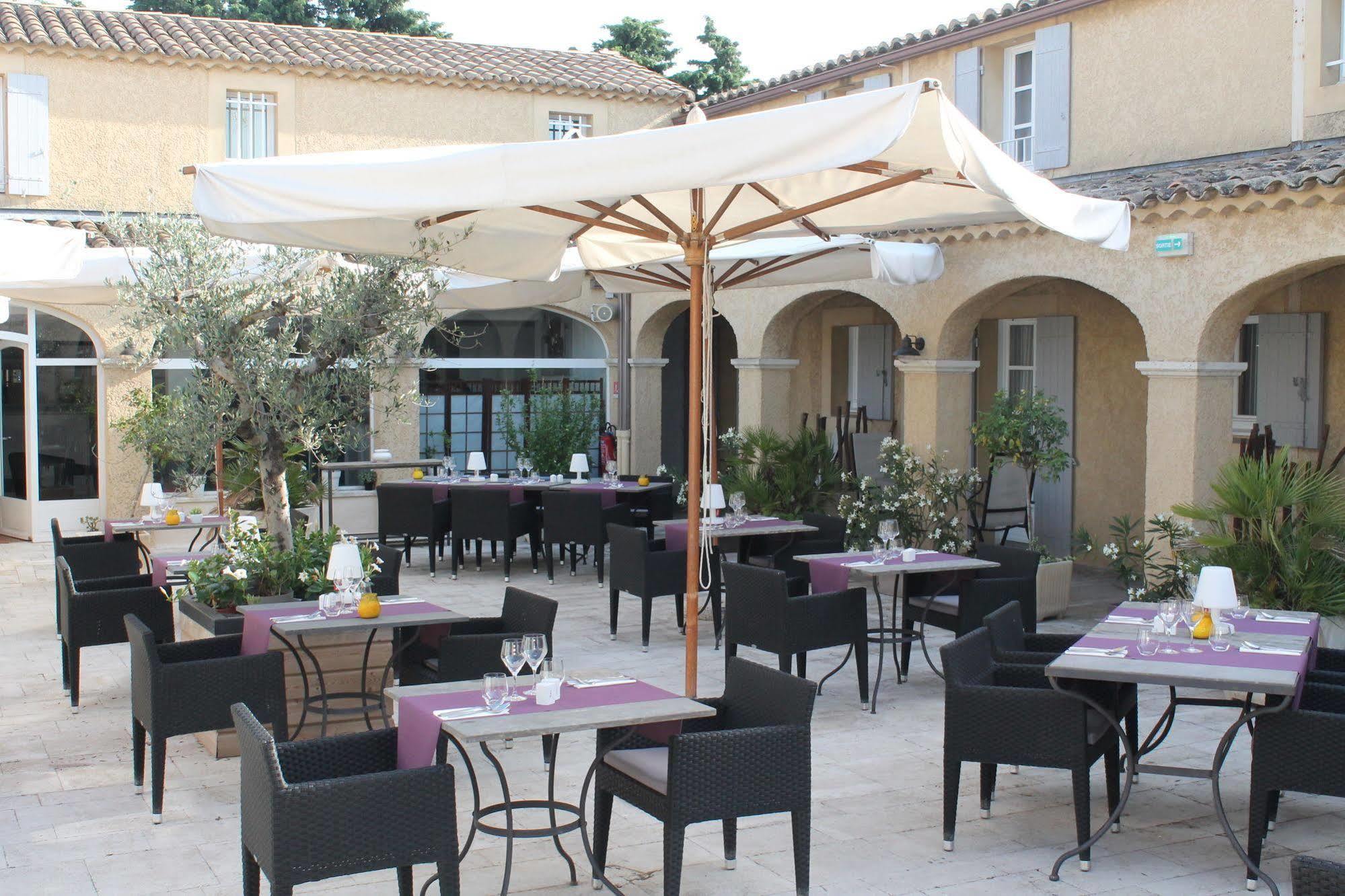 Le Fabian Des Baux Hotel ภายนอก รูปภาพ